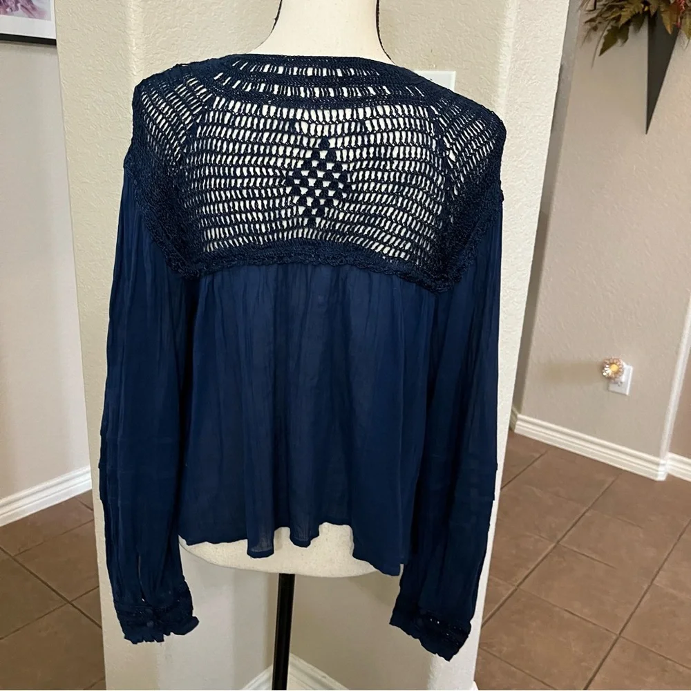 Free People Early Frost navy blue crocheted long sleeve blouse top Size S